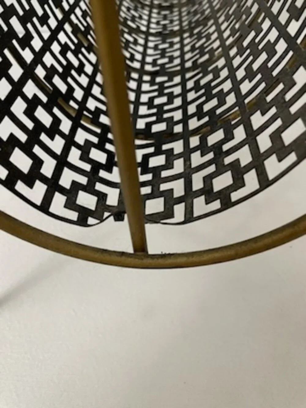 Vintage Mid Century Modern Magazine Rack Metal Matte‎ Black Mesh & Brass Toned